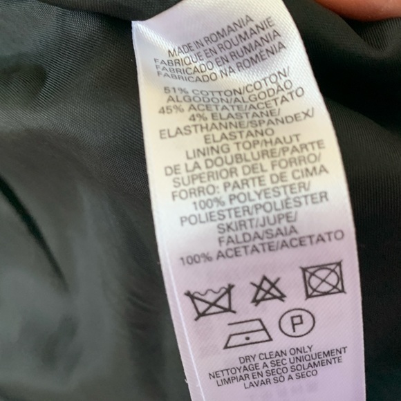 French connection Junior formal dress . Worn once to Prom. Size 2 - Picture 6 of 8